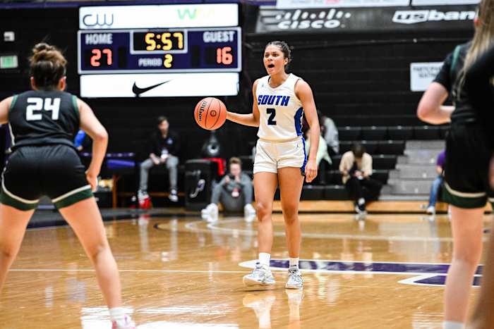 South Medford West Salem 6A Oregon girls basketball quarterfinal Naji Saker -11